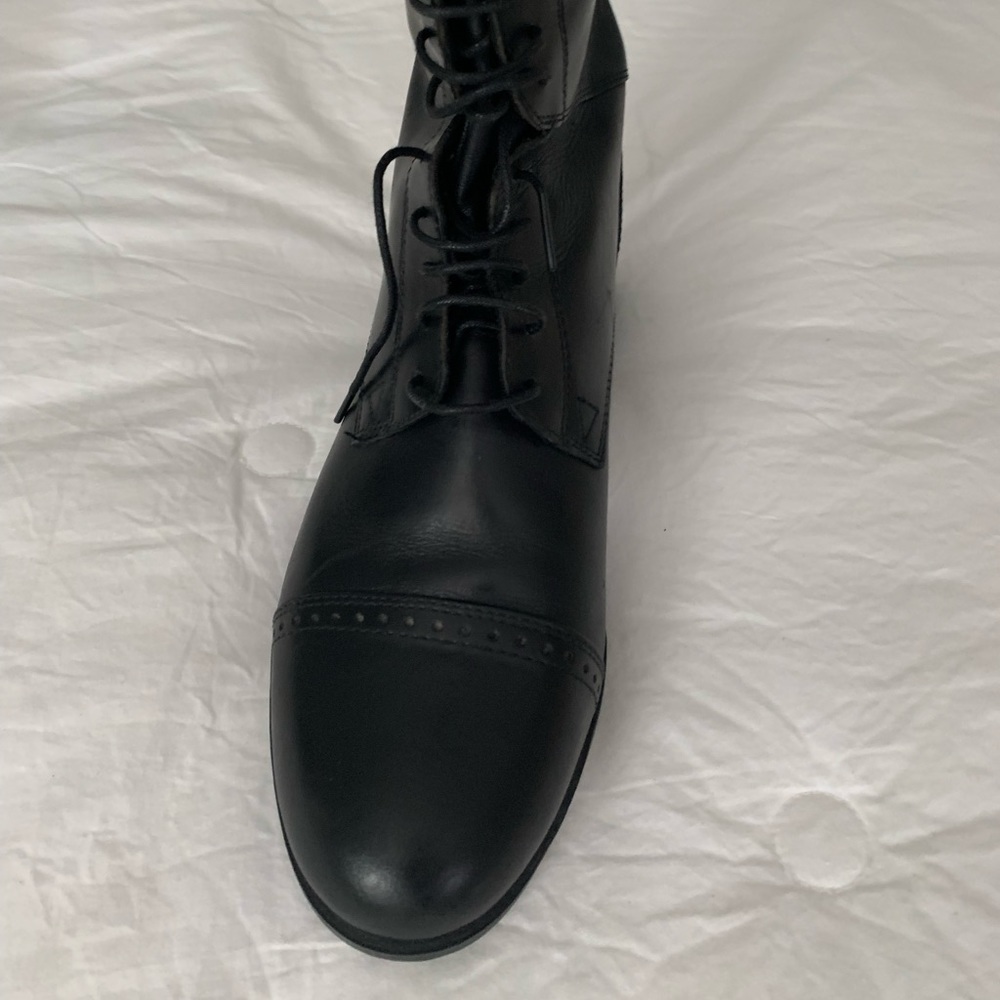 Ariat ladies English riding boots - Sz 10 - NEW